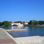 Apartment Bava Ugljan